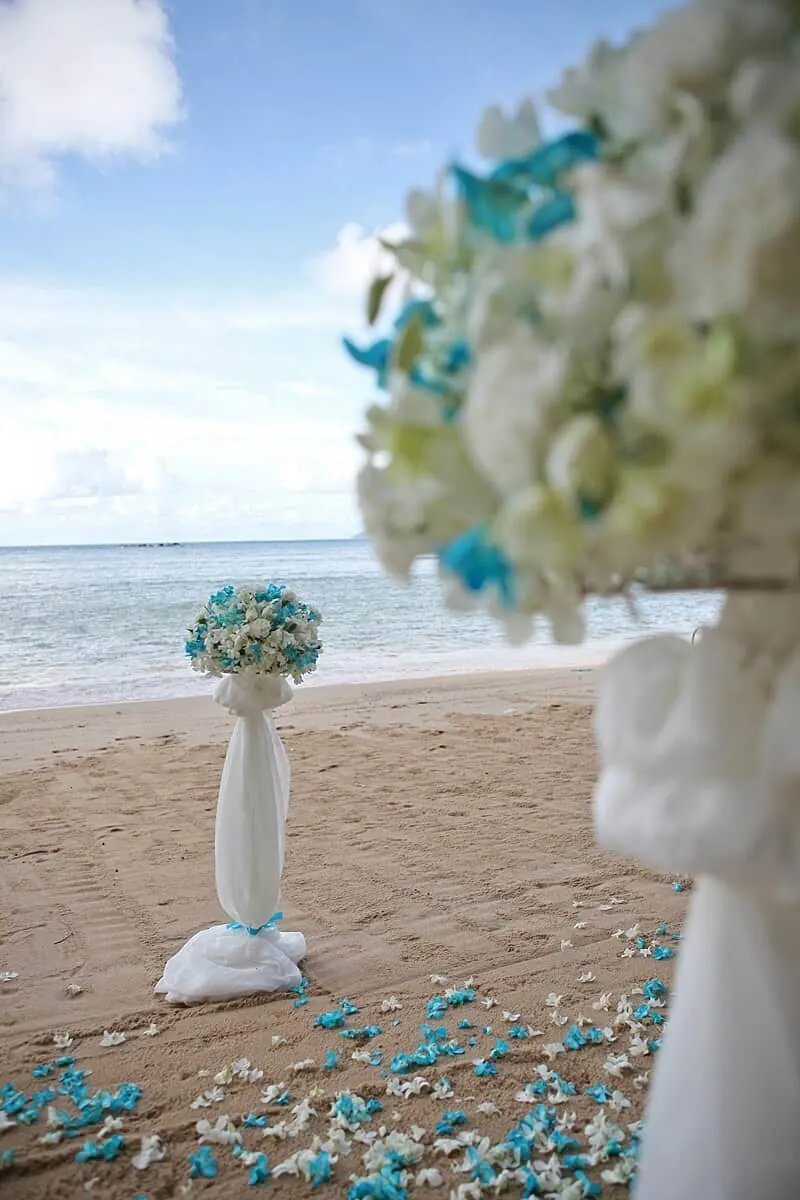 Unique & Phuket wedding at Hua Beach, Phuket — October 2017 (image 55 of 74)