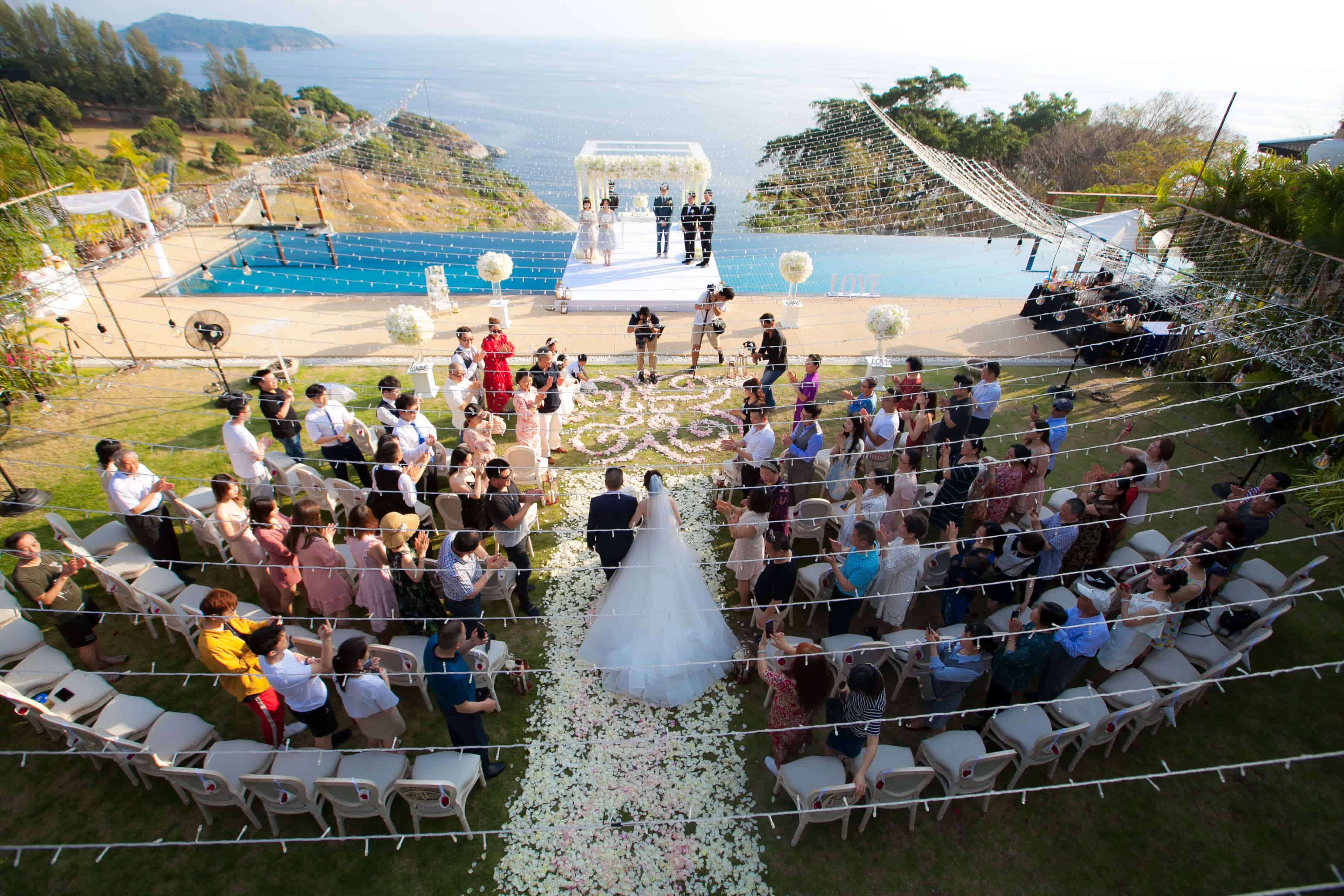 Gerda & Martin wedding at Villa Aye, Phuket — November 2017 (image 49 of 59)