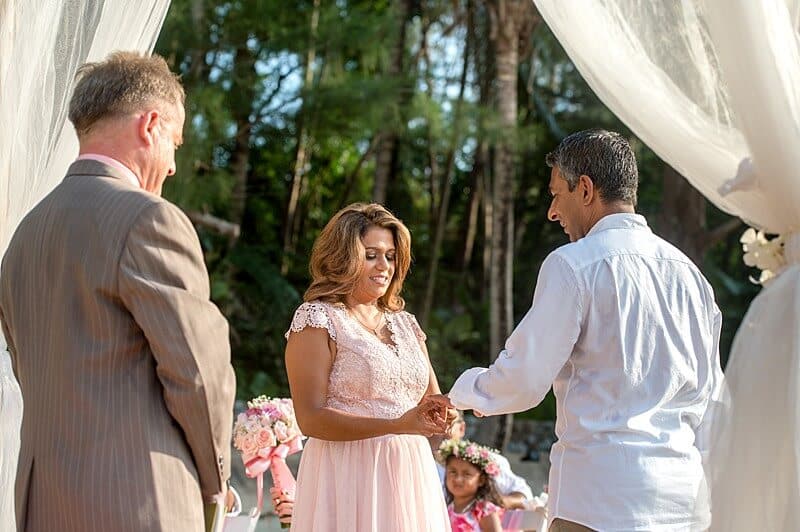 Artishma & Ash wedding at Hua Beach, Phuket — April 2018 (image 10 of 39)