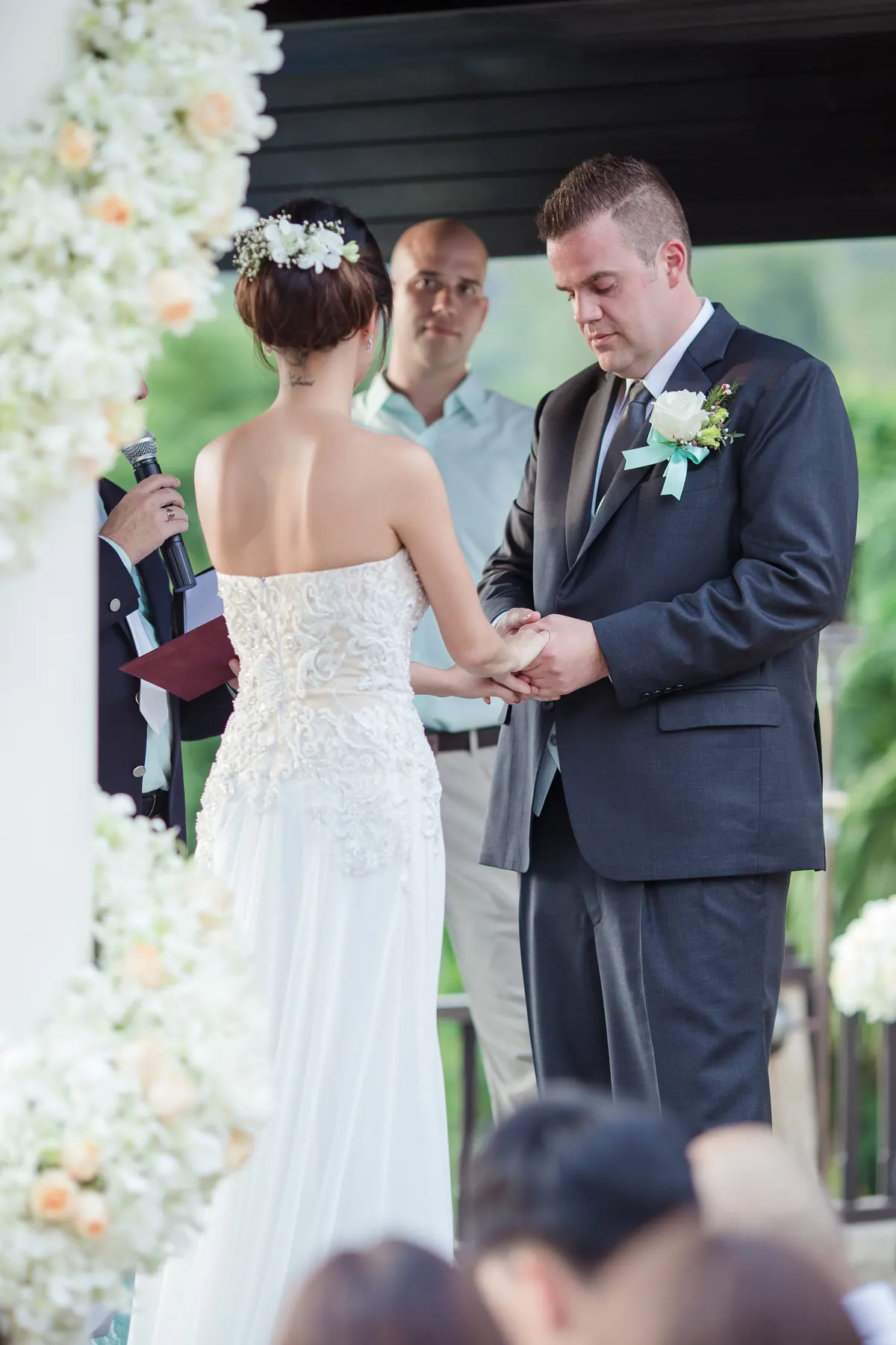 Stephan & Diana wedding at Villa Baan Chang Thai, Phuket — December 2016 (image 197 of 231)