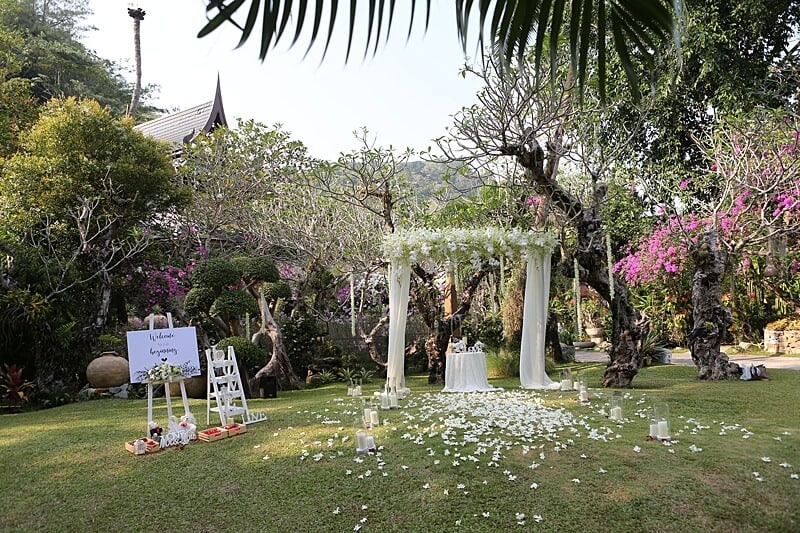 Jacklyn & Alex wedding at Thavorn Beach Villa Resort, Phuket — March 2018 (image 4 of 41)