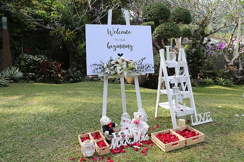 Jacklyn & Alex wedding at Thavorn Beach Villa Resort, Phuket — March 2018 (image 6 of 41)
