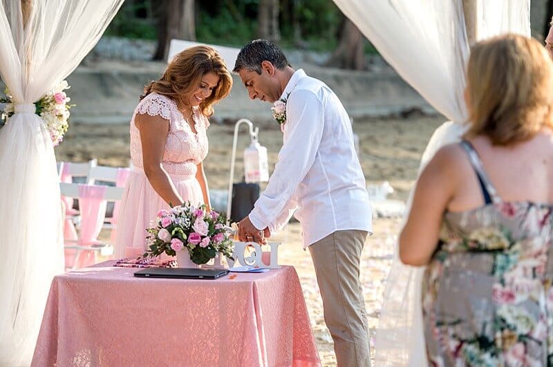 Artishma & Ash wedding at Hua Beach, Phuket — April 2018 (image 11 of 39)