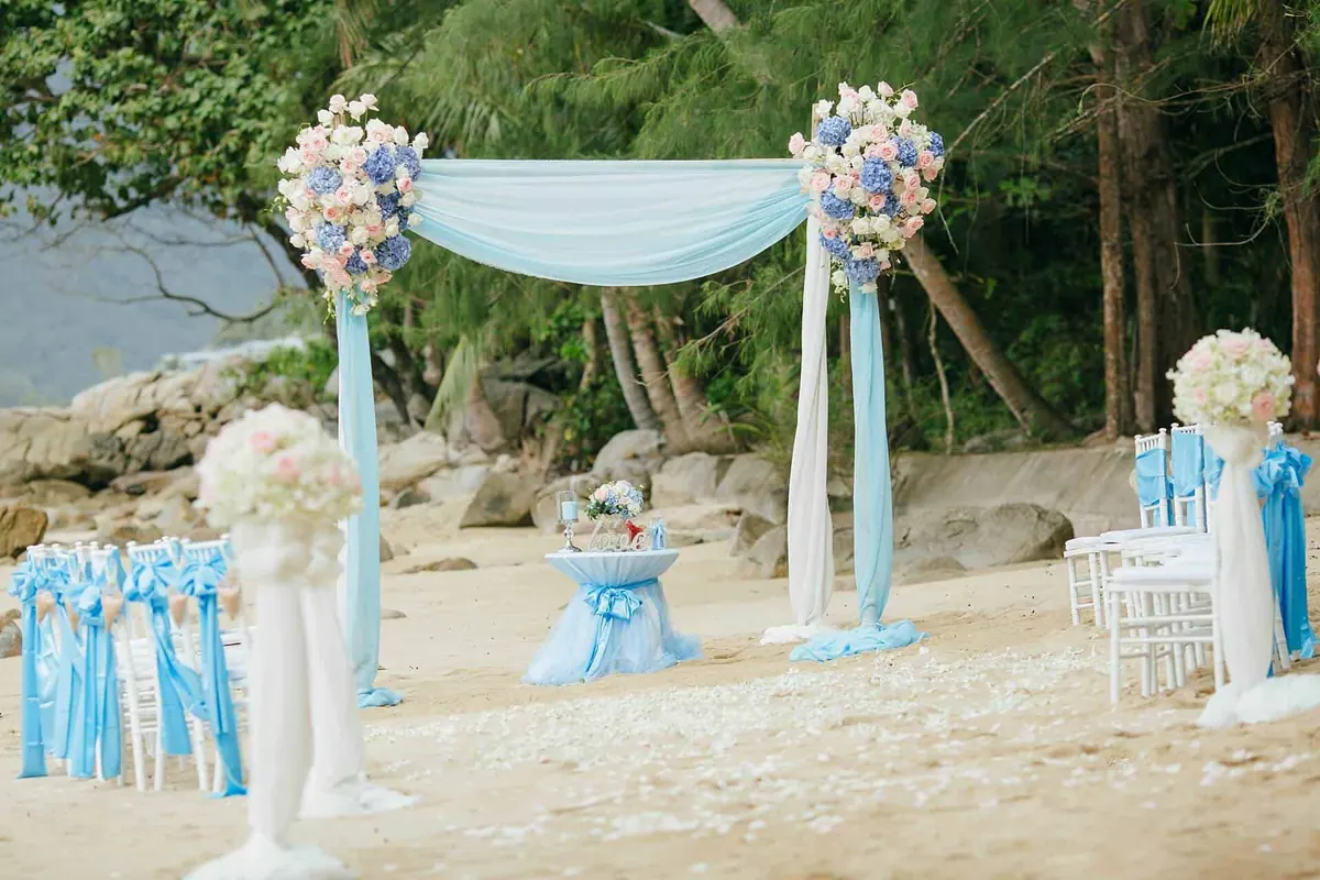 Unique & Phuket wedding at Hua Beach, Phuket — October 2017 (image 30 of 74)