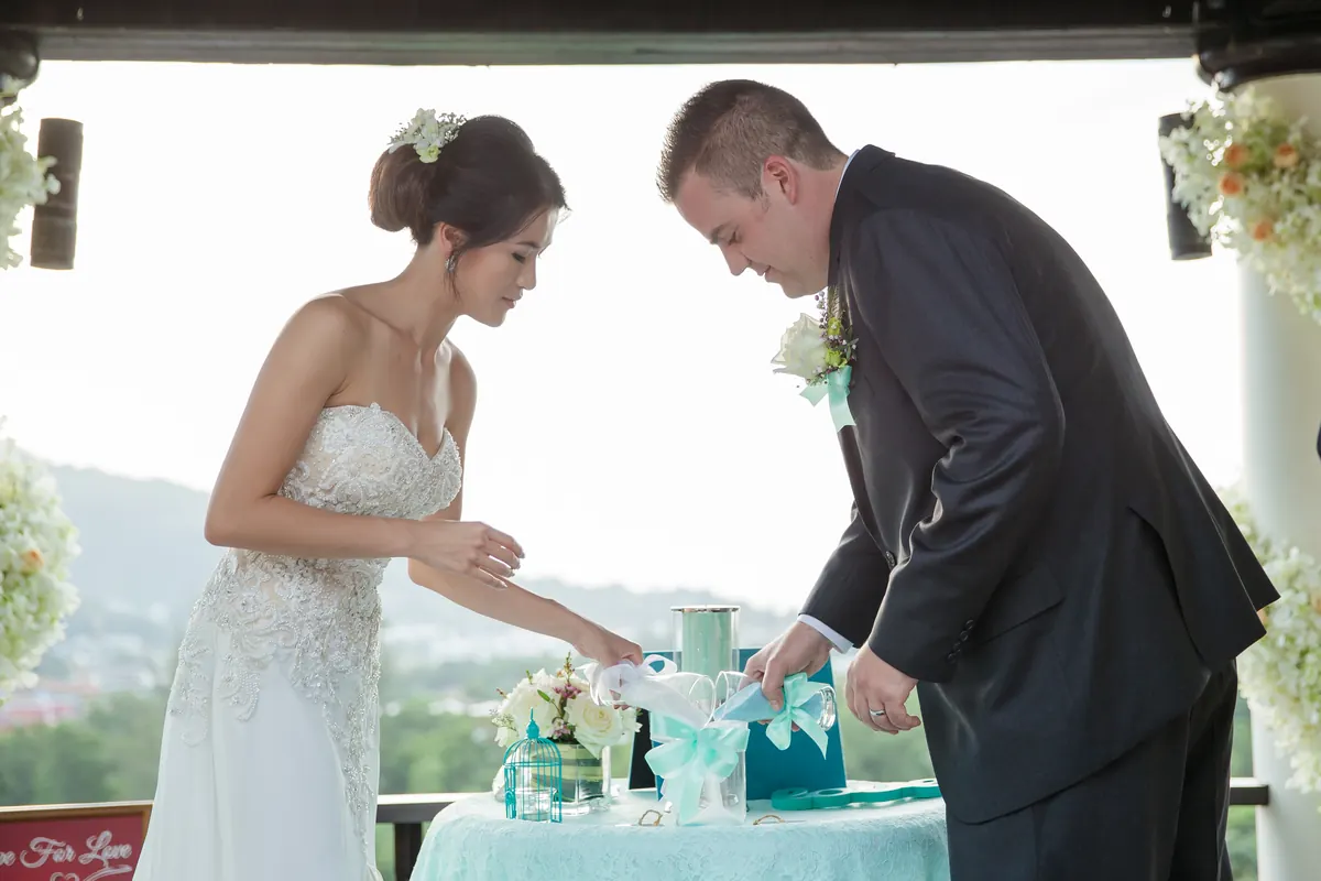 Stephan & Diana wedding at Villa Baan Chang Thai, Phuket — December 2016 (image 225 of 231)