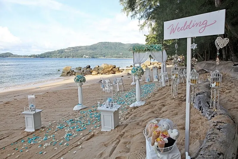 Unique & Phuket wedding at Hua Beach, Phuket — October 2017 (image 45 of 74)