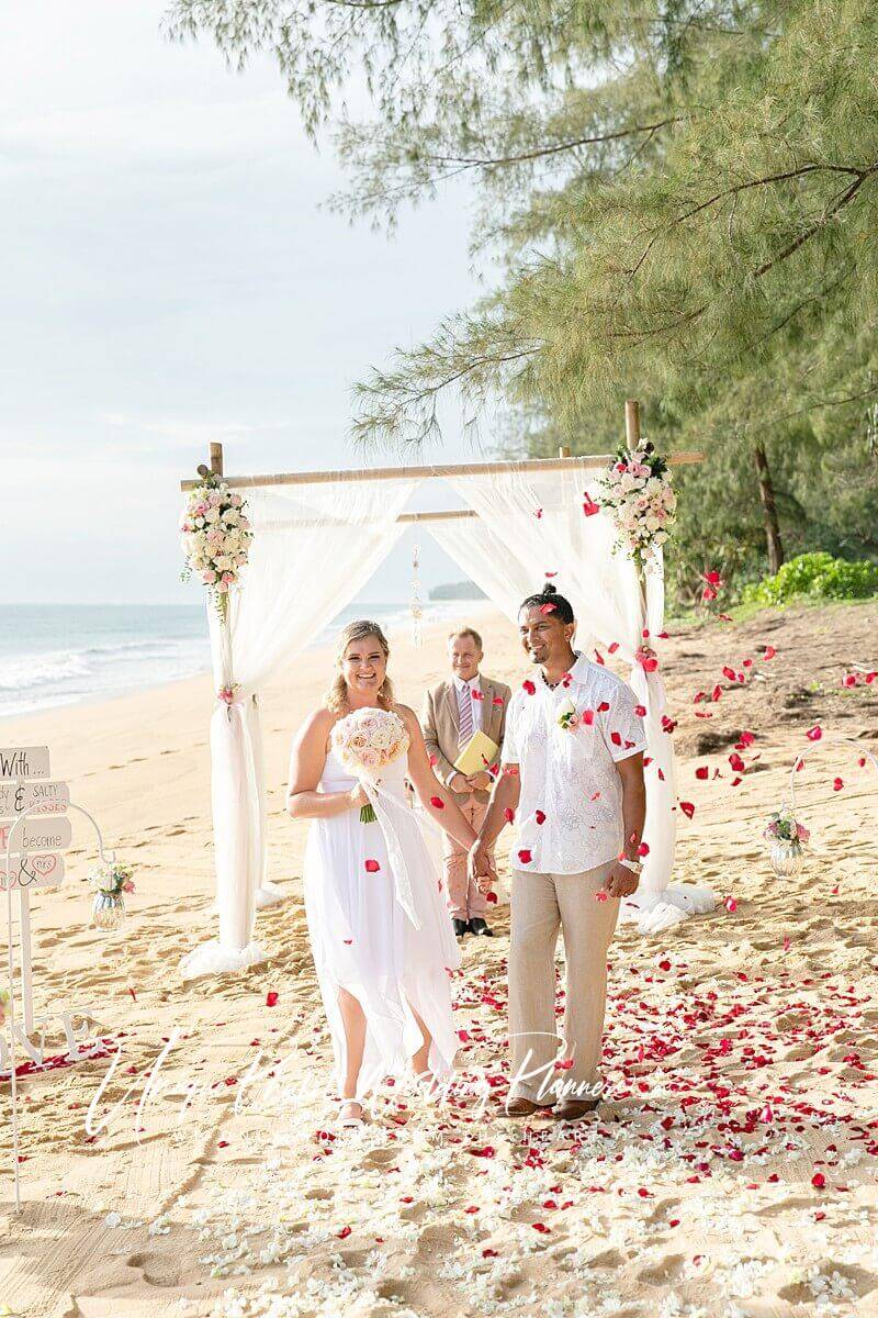 Prinsly & Karen wedding at Mai Khao Beach, Phuket — June 2018 (image 15 of 32)