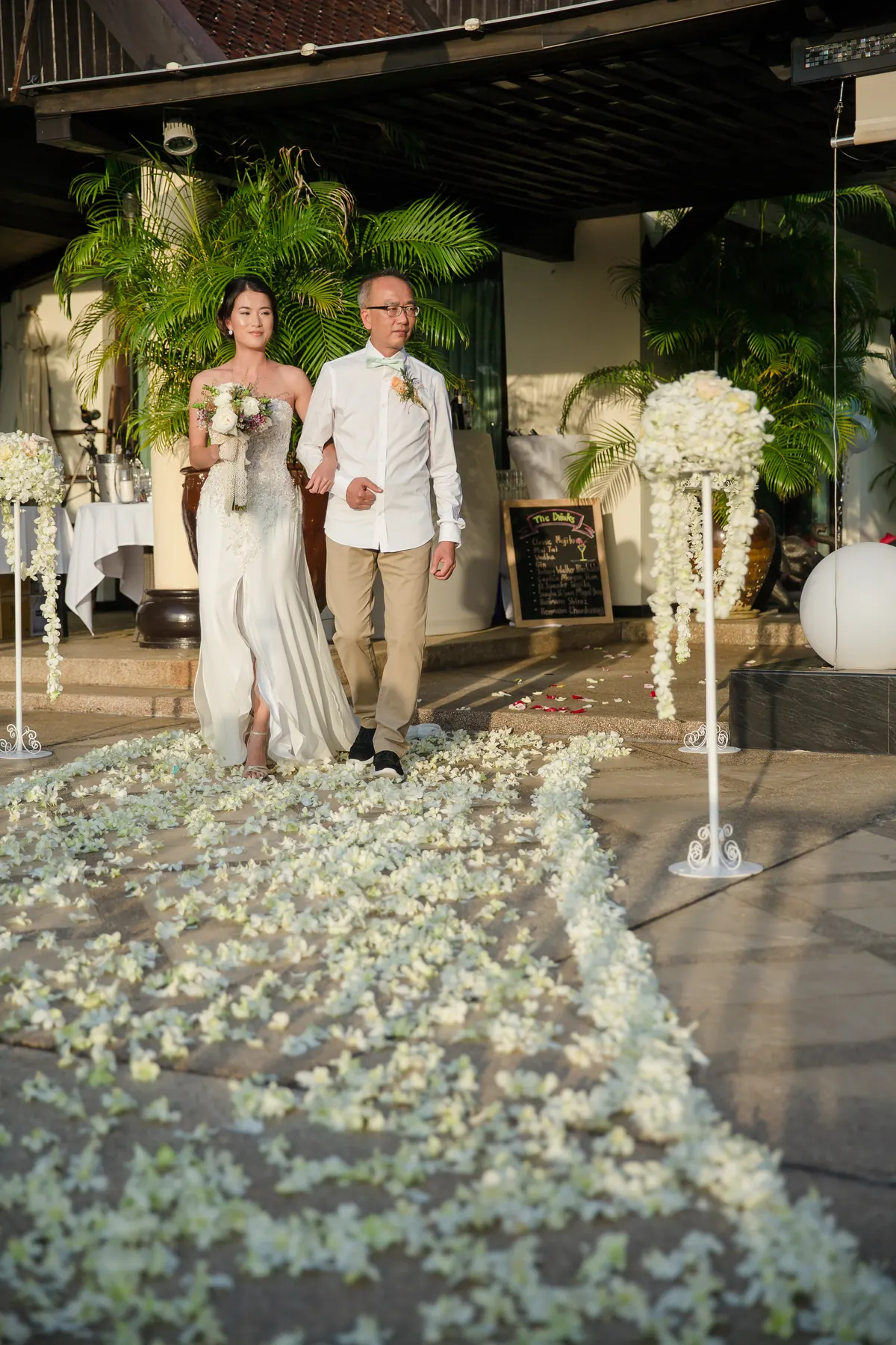 Stephan & Diana wedding at Villa Baan Chang Thai, Phuket — December 2016 (image 177 of 231)