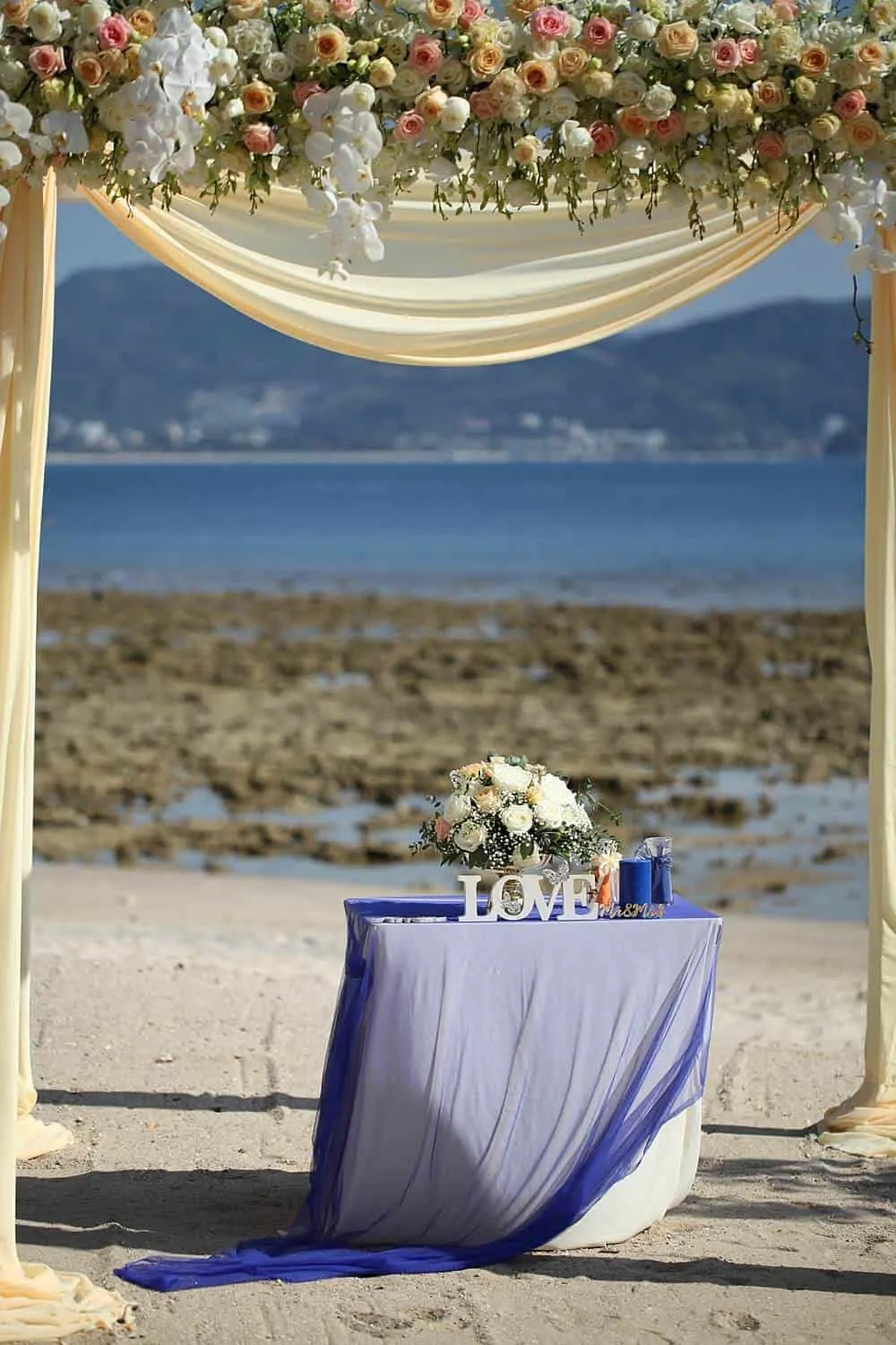 Ivona & Daniel wedding at Thavorn Beach Villa Resort, Phuket — March 2019 (image 6 of 11)