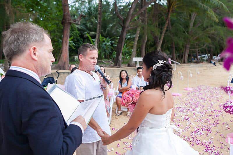 Artishma & Ash wedding at Hua Beach, Phuket — April 2018 (image 25 of 39)