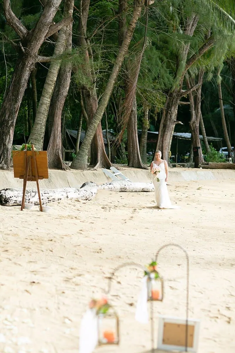 Unique & Phuket wedding at Hua Beach, Phuket — October 2017 (image 10 of 74)