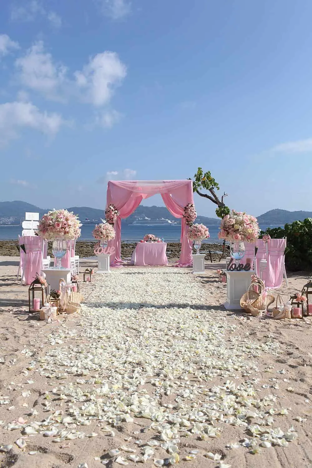 Tanya & Giorgio wedding at Thavorn Beach Villa Resort, Phuket — March 2019 (image 3 of 16)