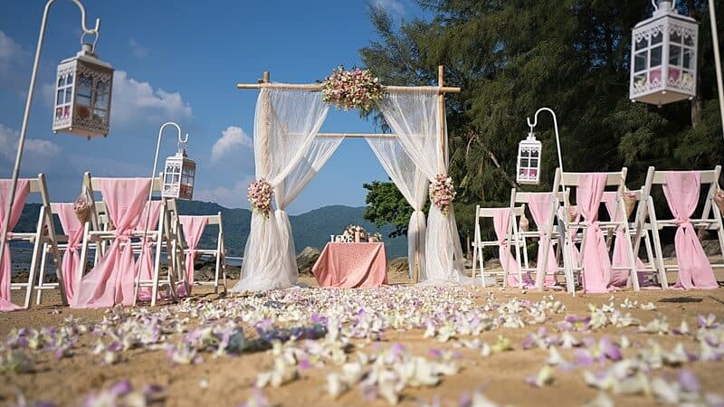 Artishma & Ash wedding at Hua Beach, Phuket — April 2018 (image 2 of 39)