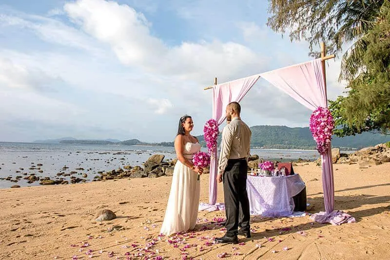 Unique & Phuket wedding at Hua Beach, Phuket — October 2017 (image 43 of 74)