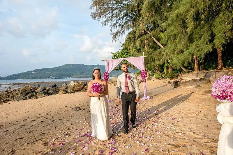 Unique & Phuket wedding at Hua Beach, Phuket — October 2017 (image 11 of 74)